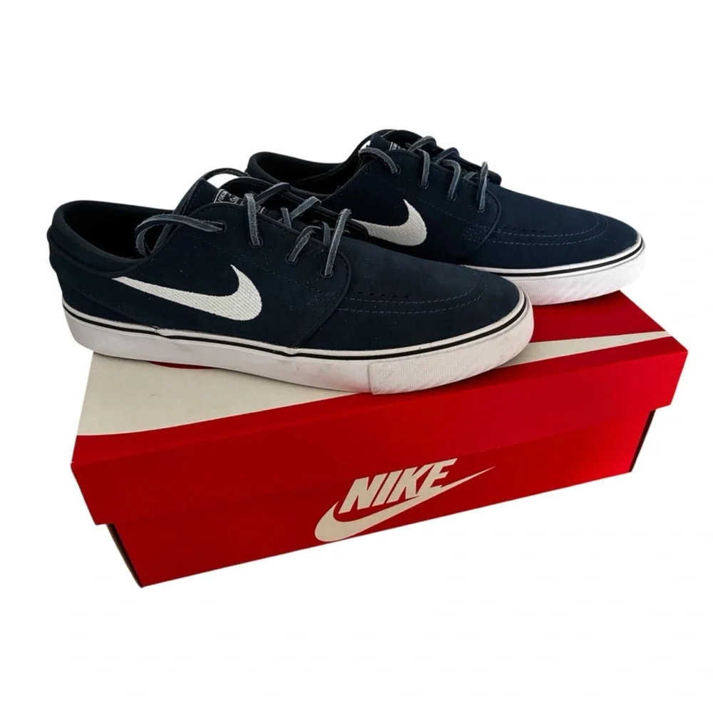 Nike SB Zoom Janoski Skate Shoes